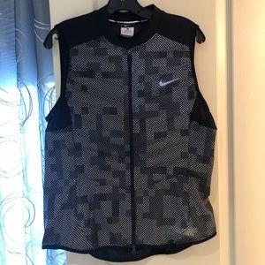 Light weight Nike vest
